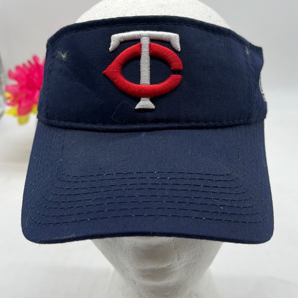 MLB Other - Minnesota Twins Navy Blue Logo Visor Adjustable HT3331
